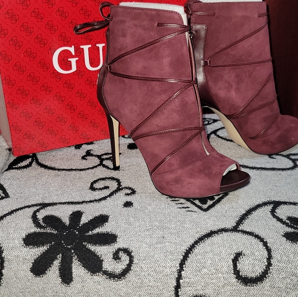 Guess Booties Size 8.5 - Picture 8 of 9